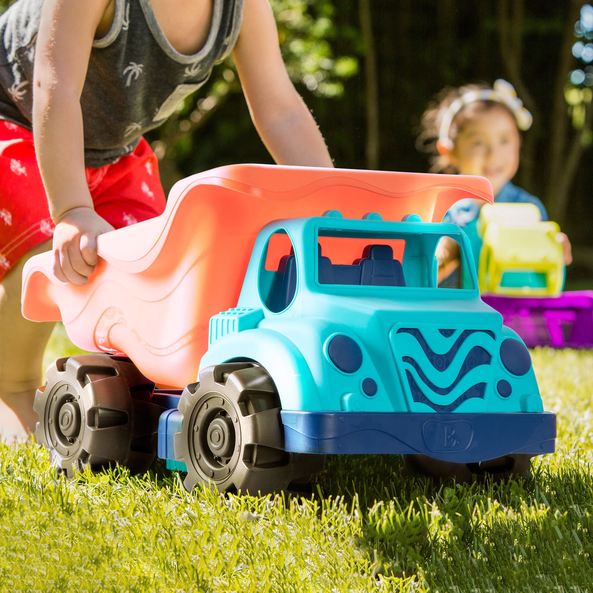 Toys Colossal Cruiser