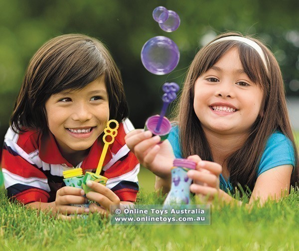 Crayola - Outdoor Coloured Bubbles Wand Set