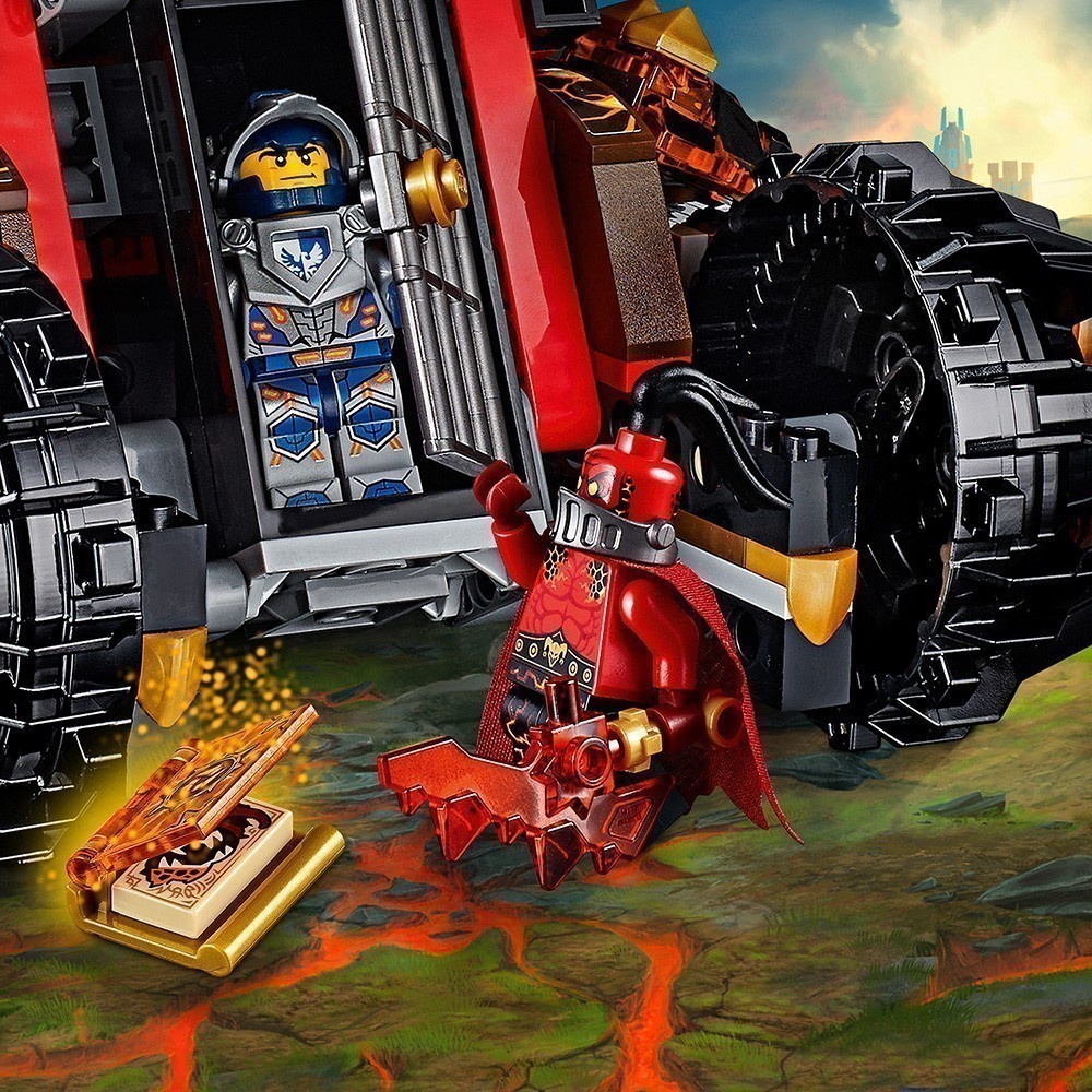 LEGO Nexo Knights 70321 General Magmar's Siege Machine Of Doom