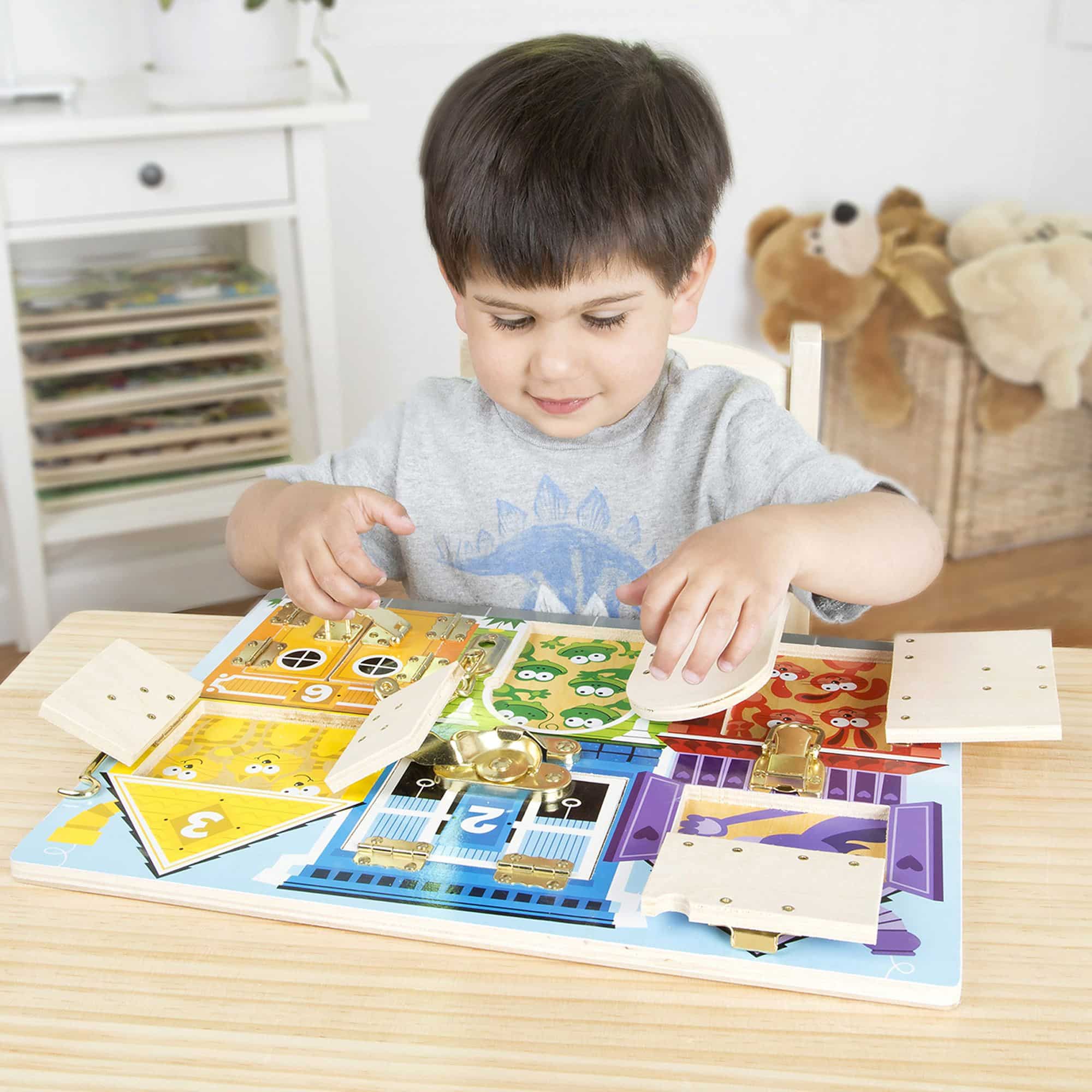Melissa and Doug - Latches Board