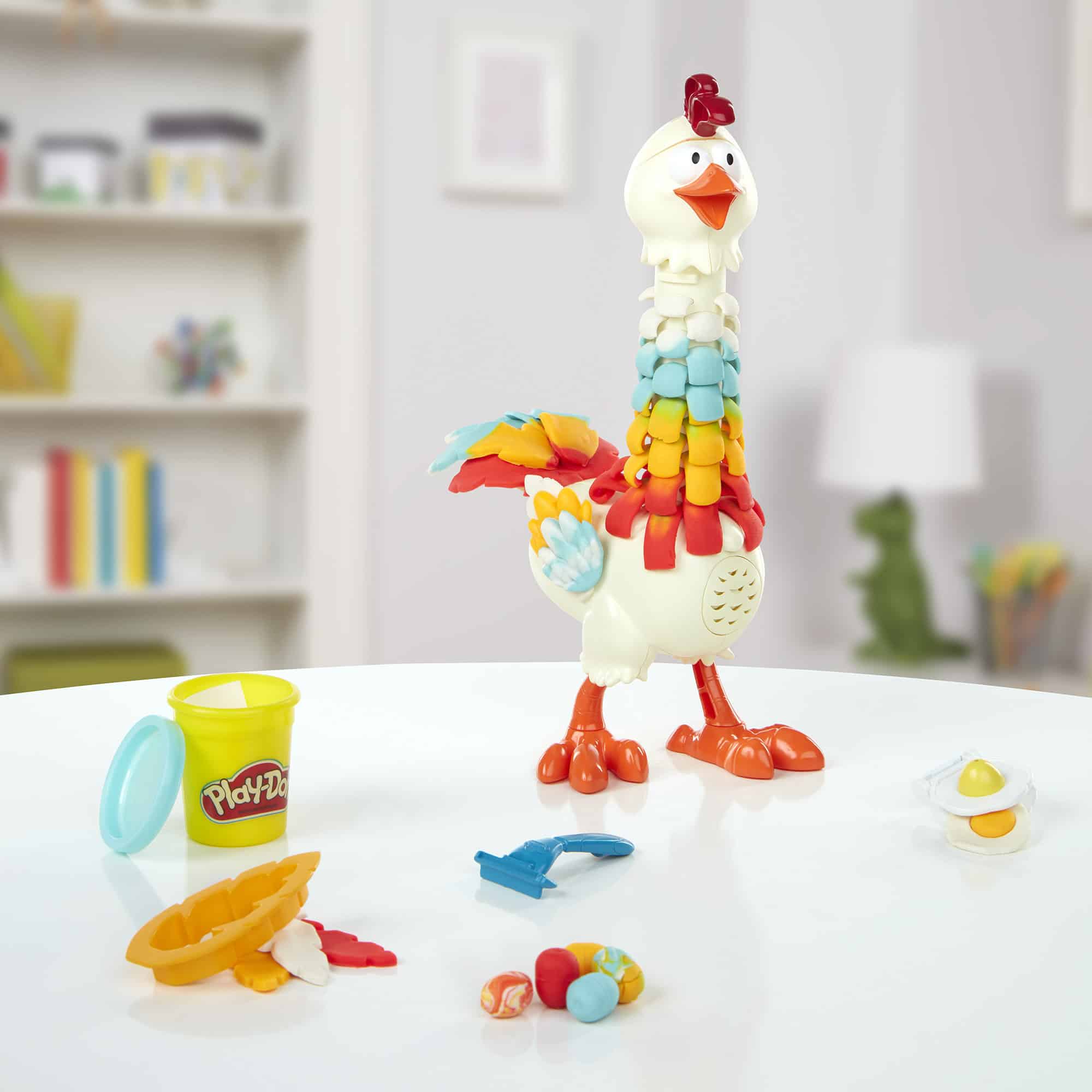 Play-Doh - Animal Crew - Cluck-a-Dee Feather Fun Chicken