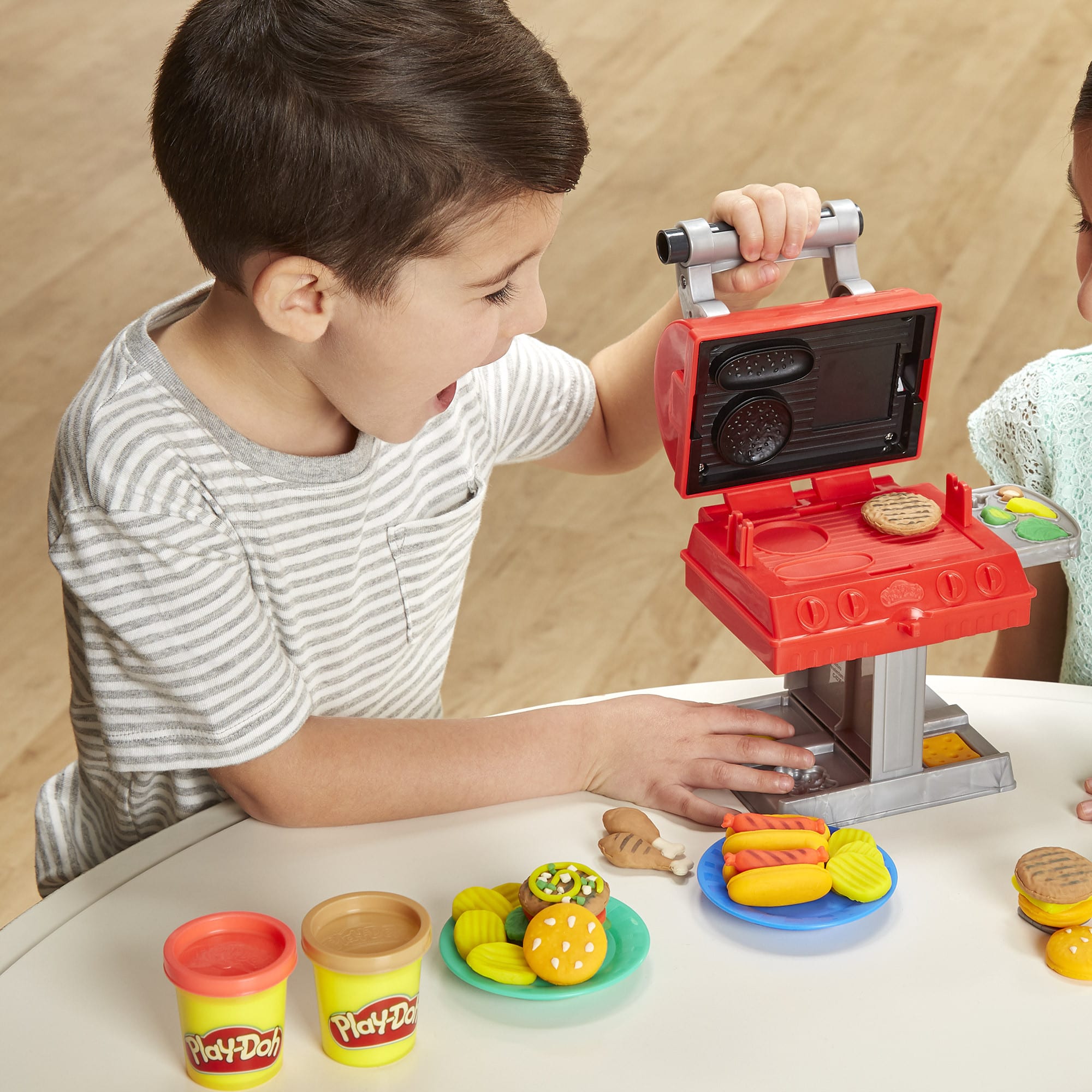 Play-Doh - Kitchen Creations - Grill 'n Stamp Playset