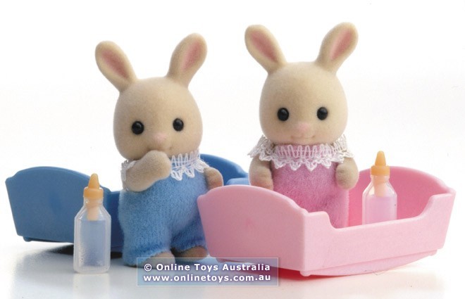 Sylvanian Families - Buttermilk Rabbit Baby with Crib