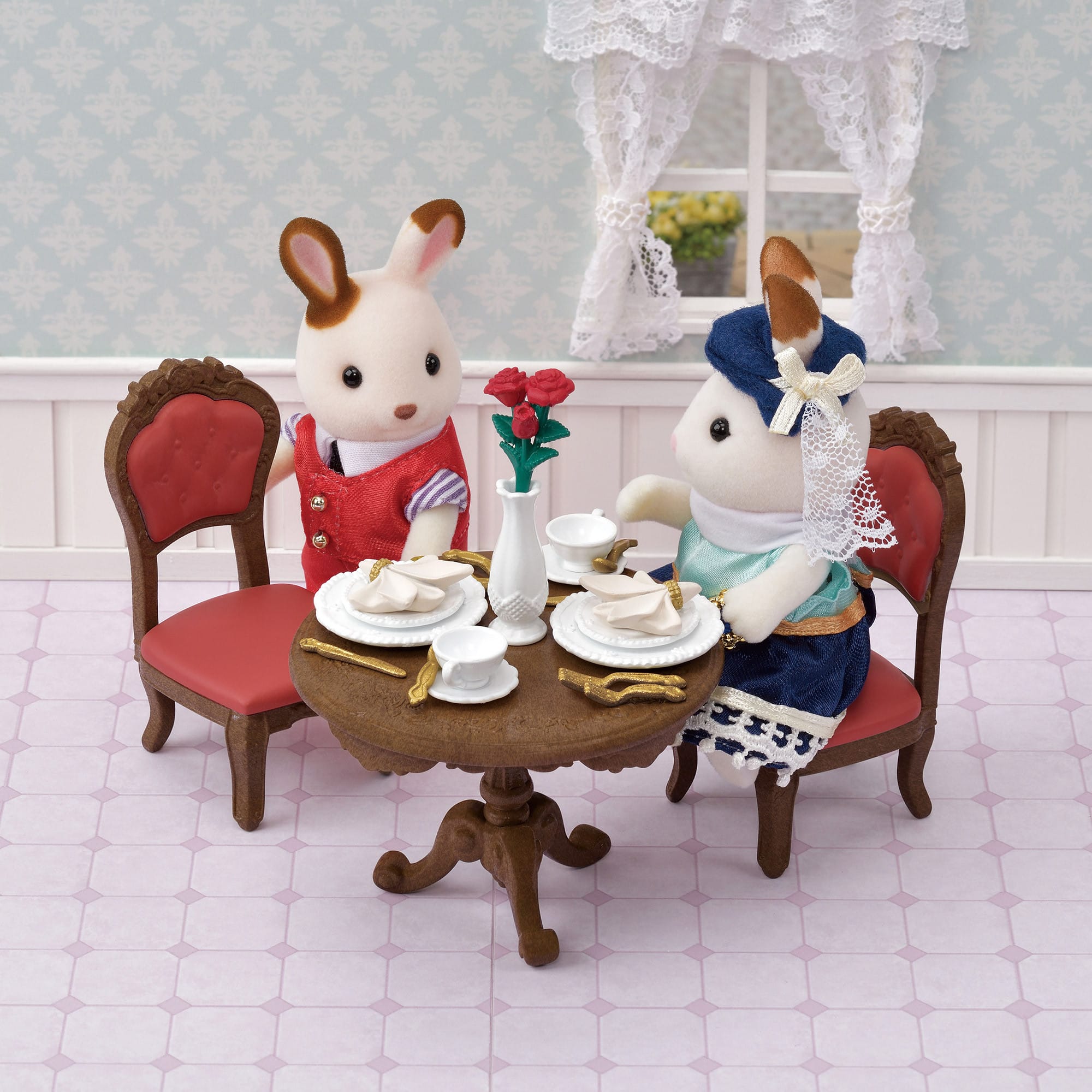 Sylvanian Families - Chic Dining Table Set SF5368