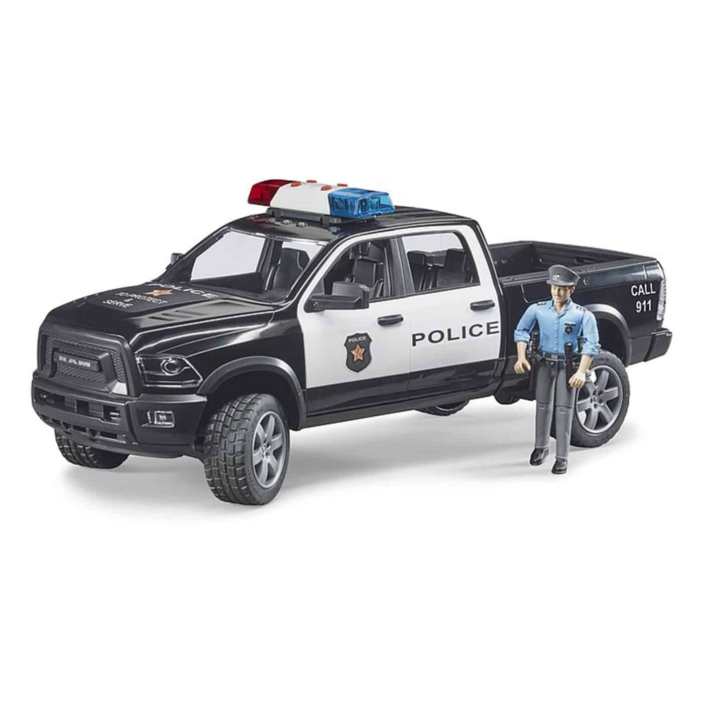 Bruder-Ram-2500-Police-truck-with-policeman