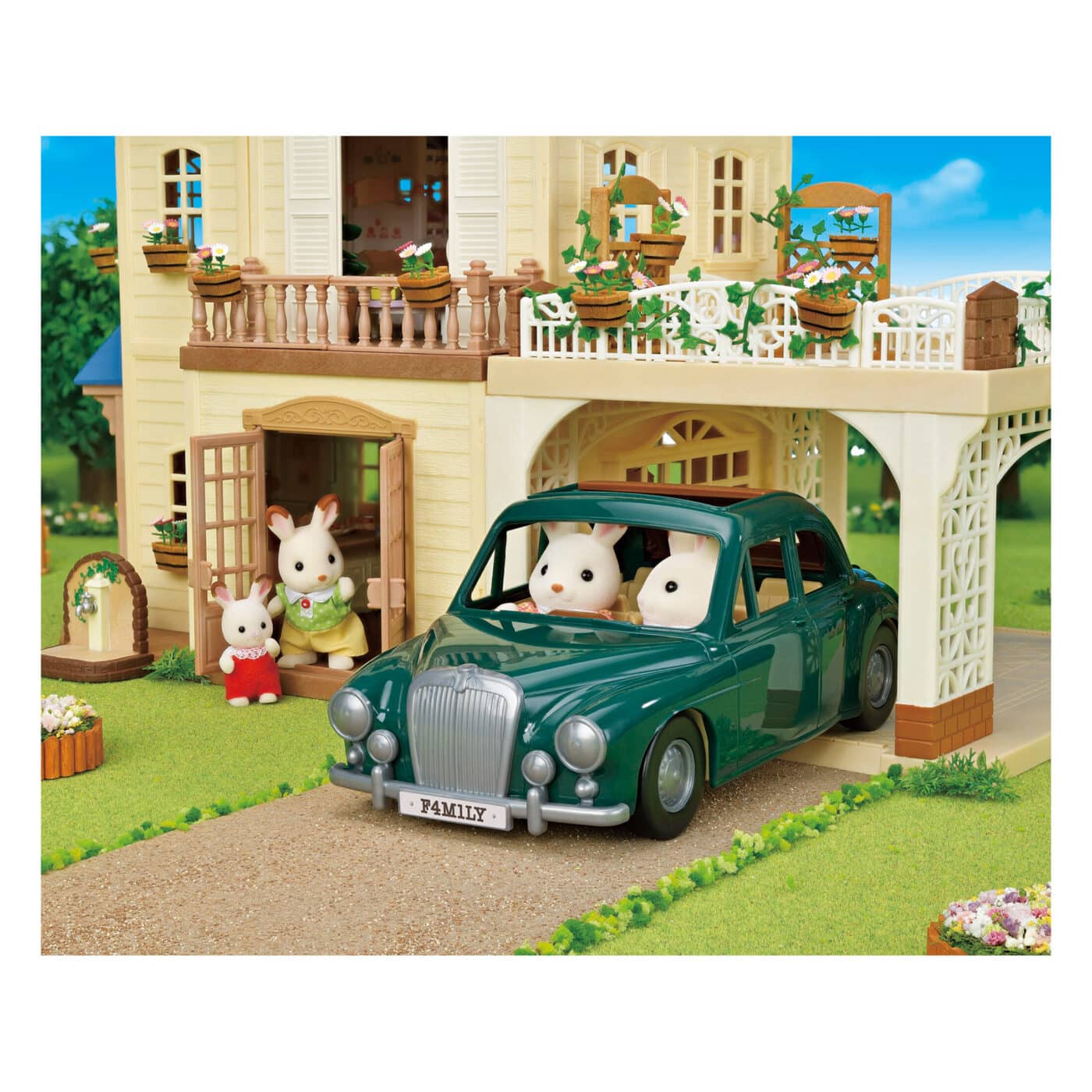 Sylvanian Families - Large House with Carpet Gift Set SF5669