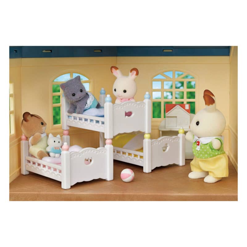 Sylvanian Families Large House with Carpet Gift Set SF5669