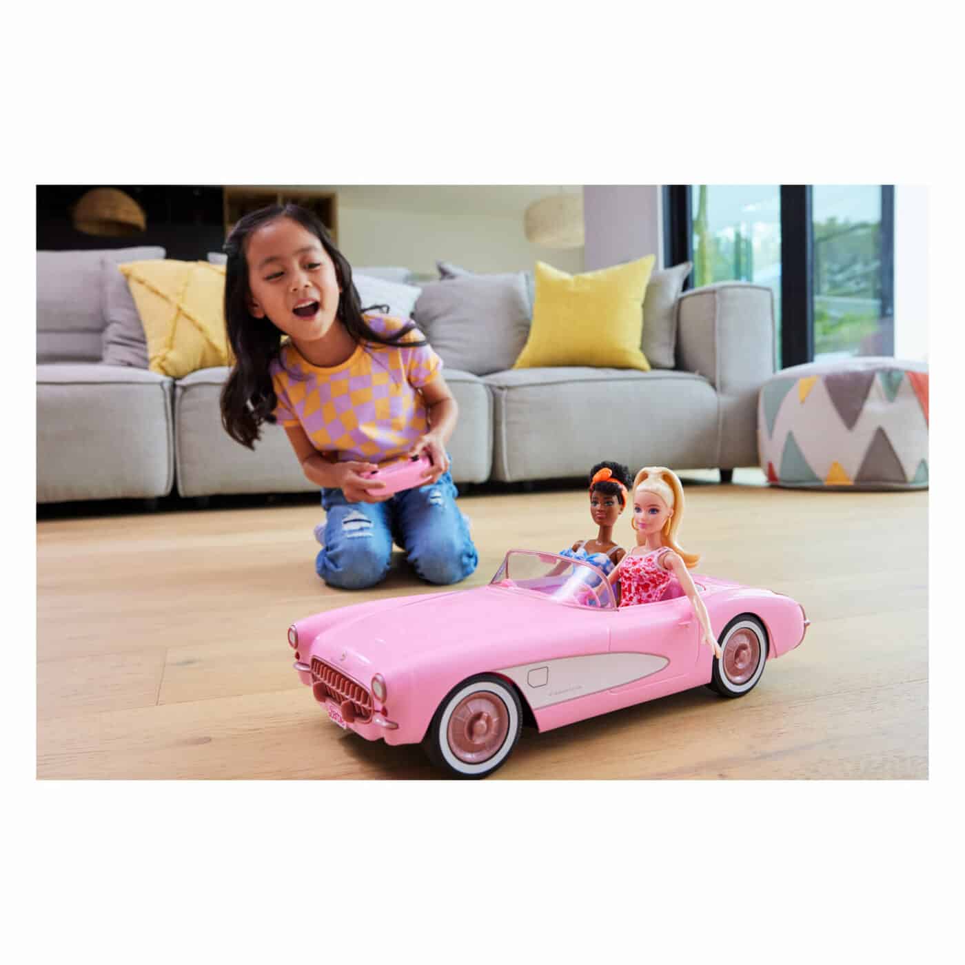Hot Wheels - RC Barbie Corvette1
