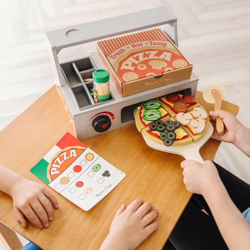 Melissa and Doug - Wooden Pizza Counter2