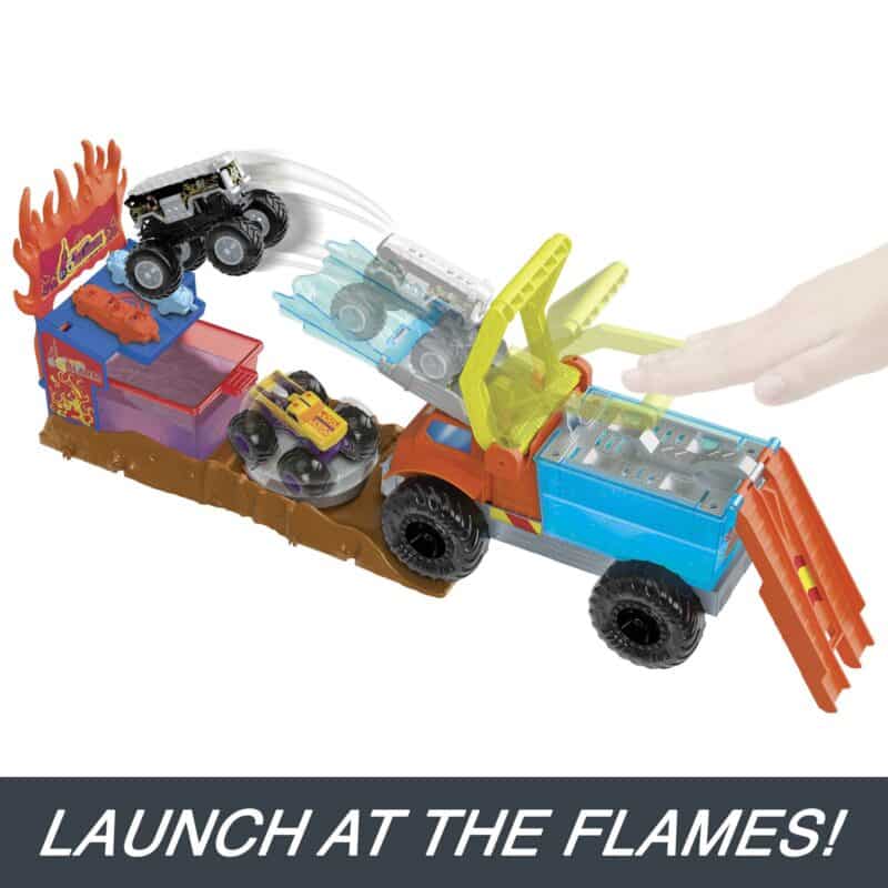 Hot Wheels - Monster Trucks Arena Smashers Color Shifters 5-Alarm Rescue Playset-3
