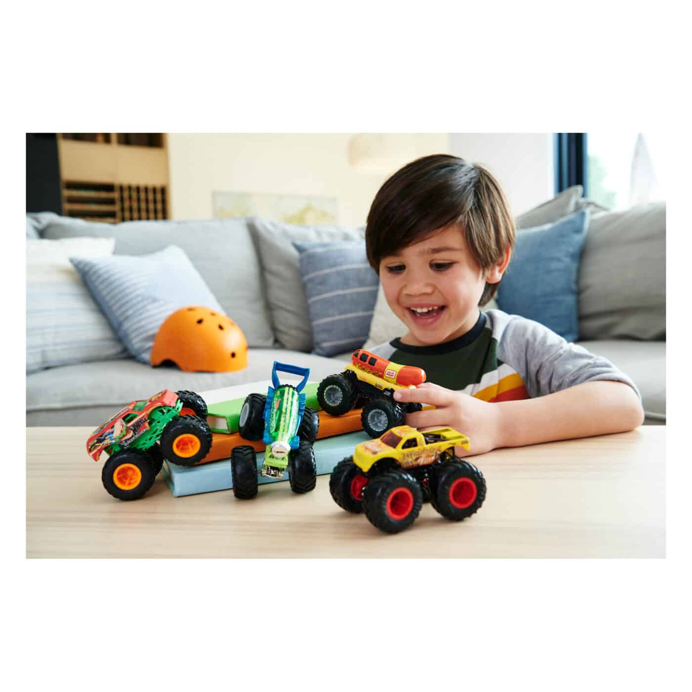 Hot Wheels - Monster Trucks 4 Pack 1:64 Assorted4